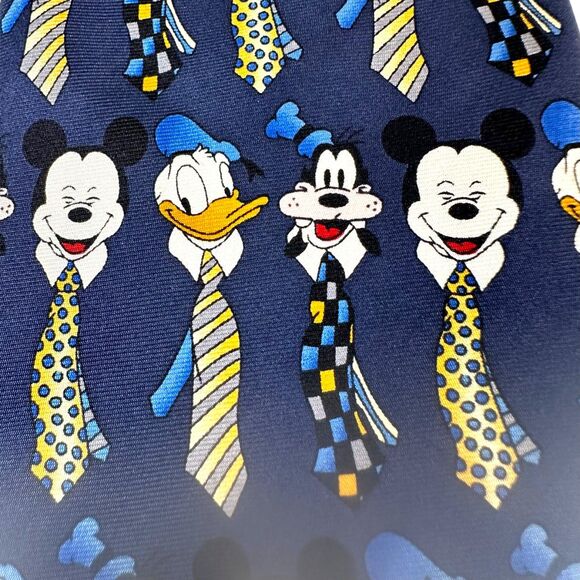 Walt Disney World 100% Silk Mickey Donald Pluto Character Tie - Picture 2 of 4